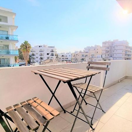 Spacious Lightflooded 2Br Apt / Near Center & Harbour Larnaca Exterior foto