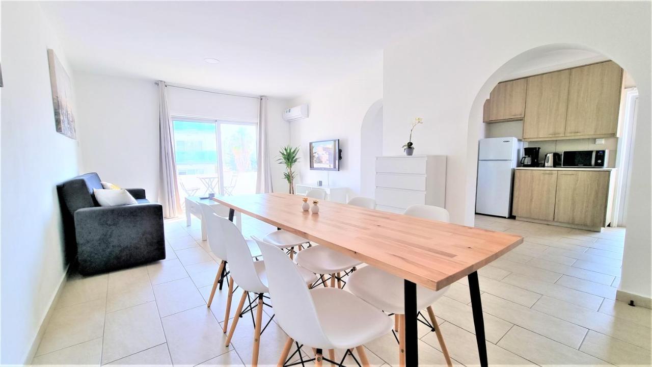 Spacious Lightflooded 2Br Apt / Near Center & Harbour Larnaca Exterior foto